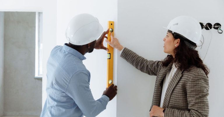 Handyman vs Contractor: Which One Do You Need for the Job?
